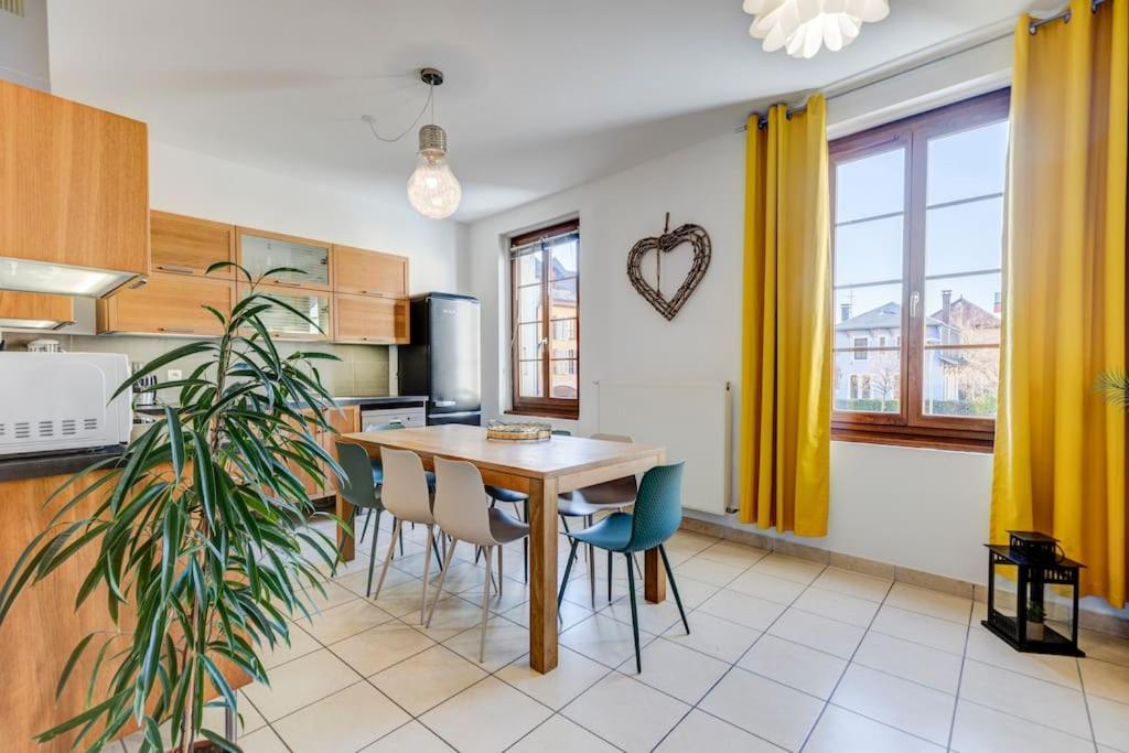 Vecchia Citta Cote Vieille Ville # Yolo Alp Home 阿讷西 外观 照片